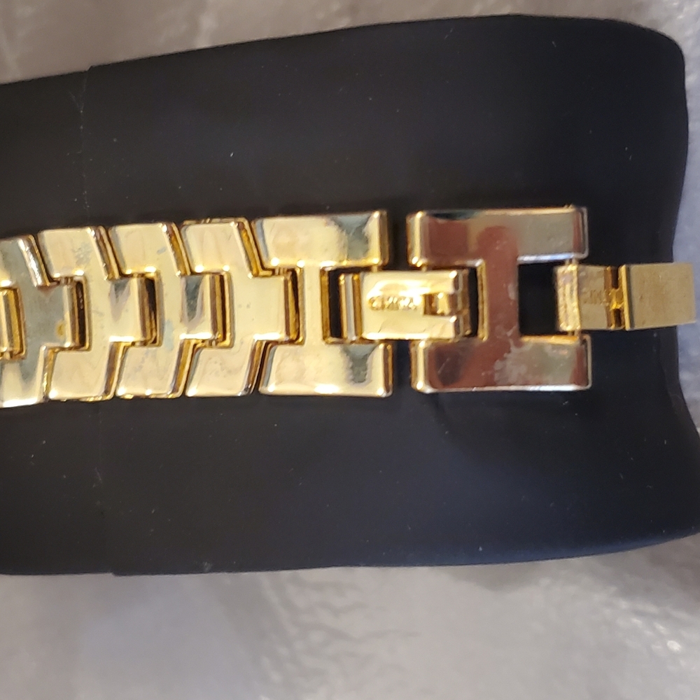 Ficaro Couture Gold Crystal Women's Watch - Picture 6 of 8